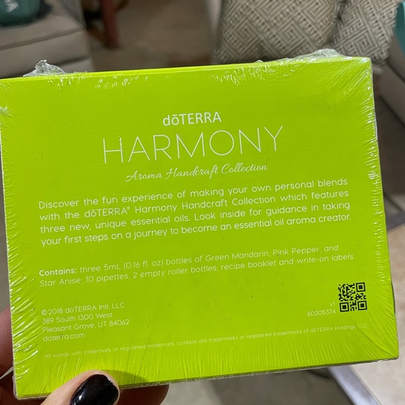 dōTERRA® Harmony Aroma Handcraft Collection - Picture 3 of 3